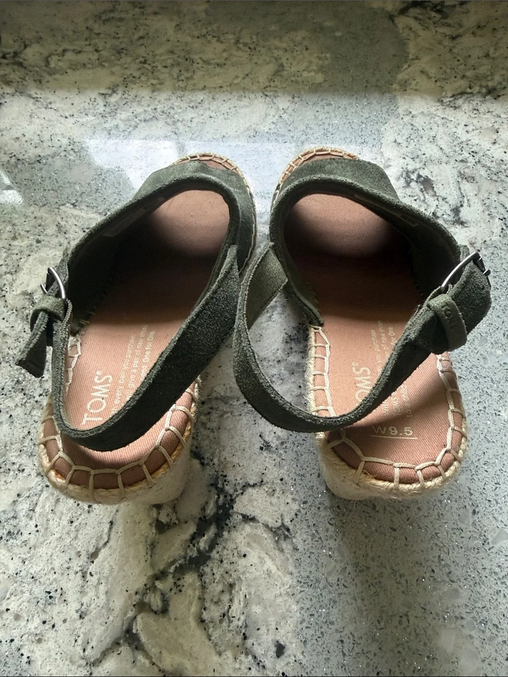Toms olive green